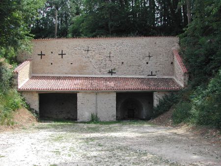 Four à chaux rénové à La Chapelle-Montreuil