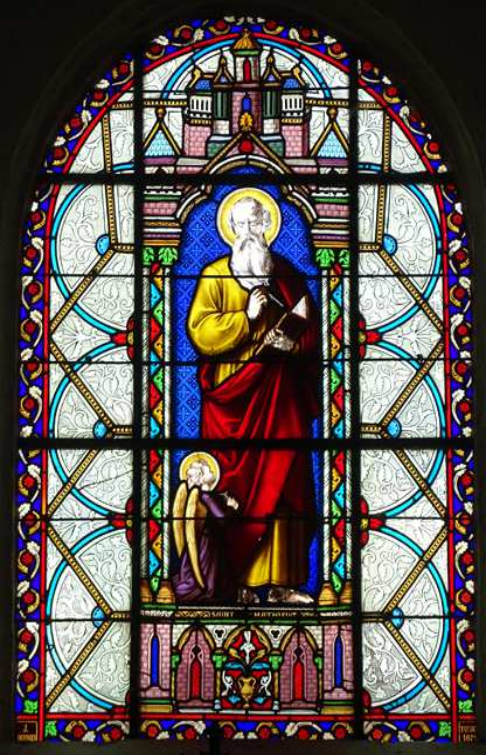 Vitrail représentant Saint-Mathieu, saint titulaire de l'église de Nesdes